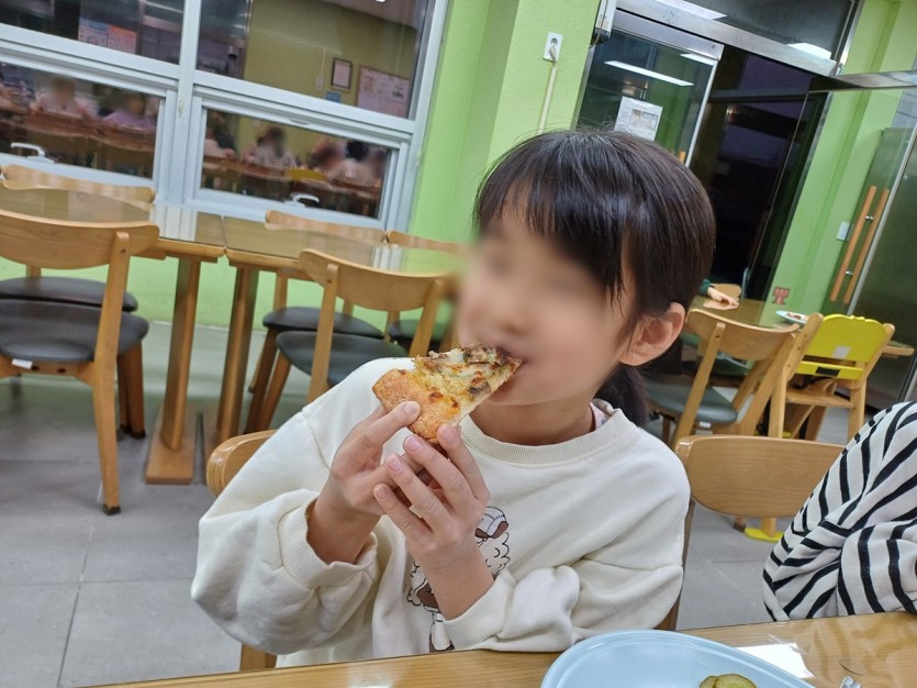fd2dd040baabe940a0f53b994a662080_1765548163_7694.jpg